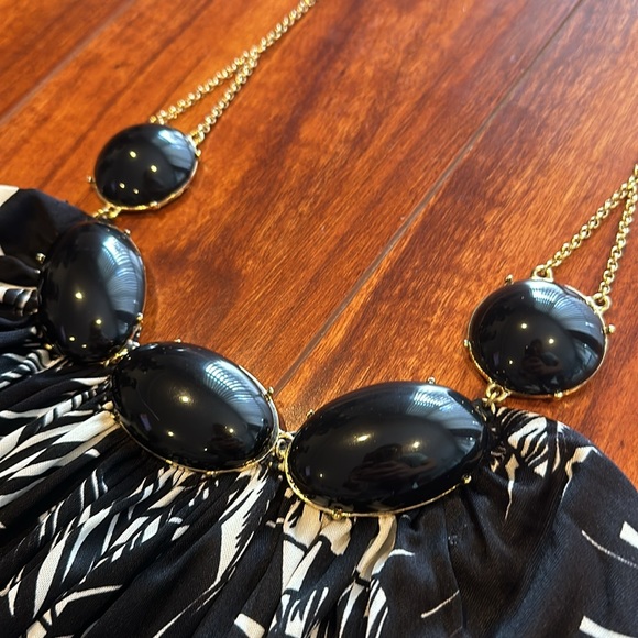 Halter top - Picture 2 of 4